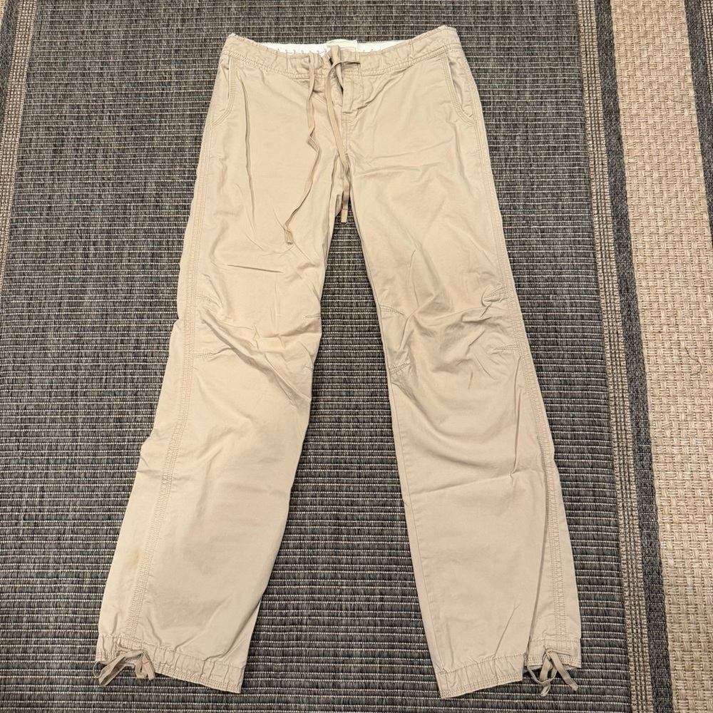 Old Navy Women's Tan Straight Leg Cargo Pants